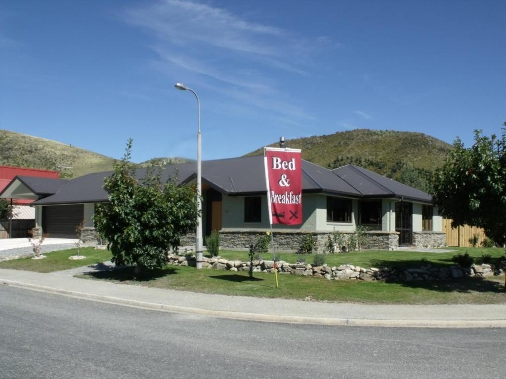 Bigsky Bed And Breakfast Omarama Dış mekan fotoğraf